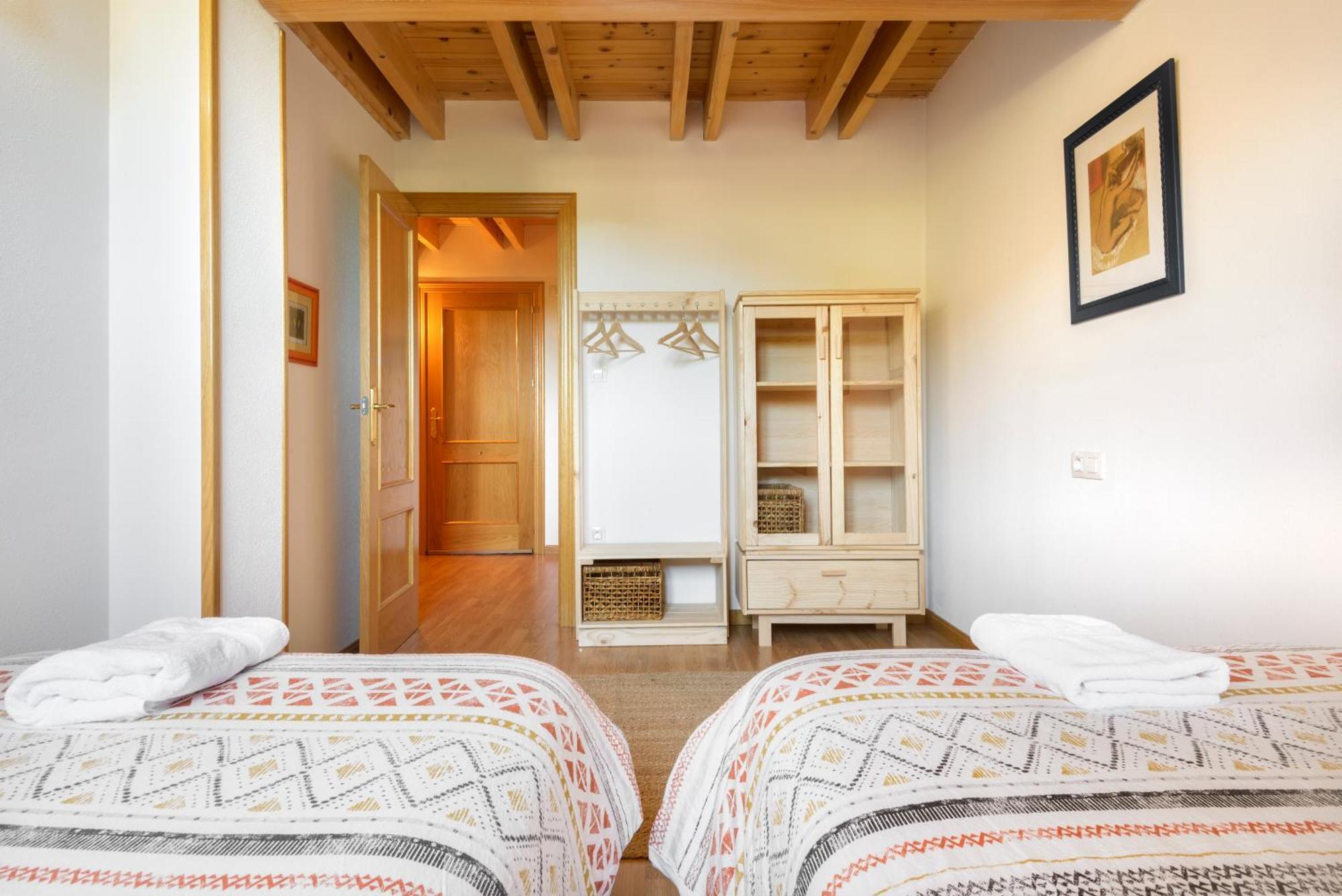 Atico Abuhardillado I Aire Acondicionado L Centrico L Garaje L Trastero I Wifi Apartment Biescas  Luaran gambar